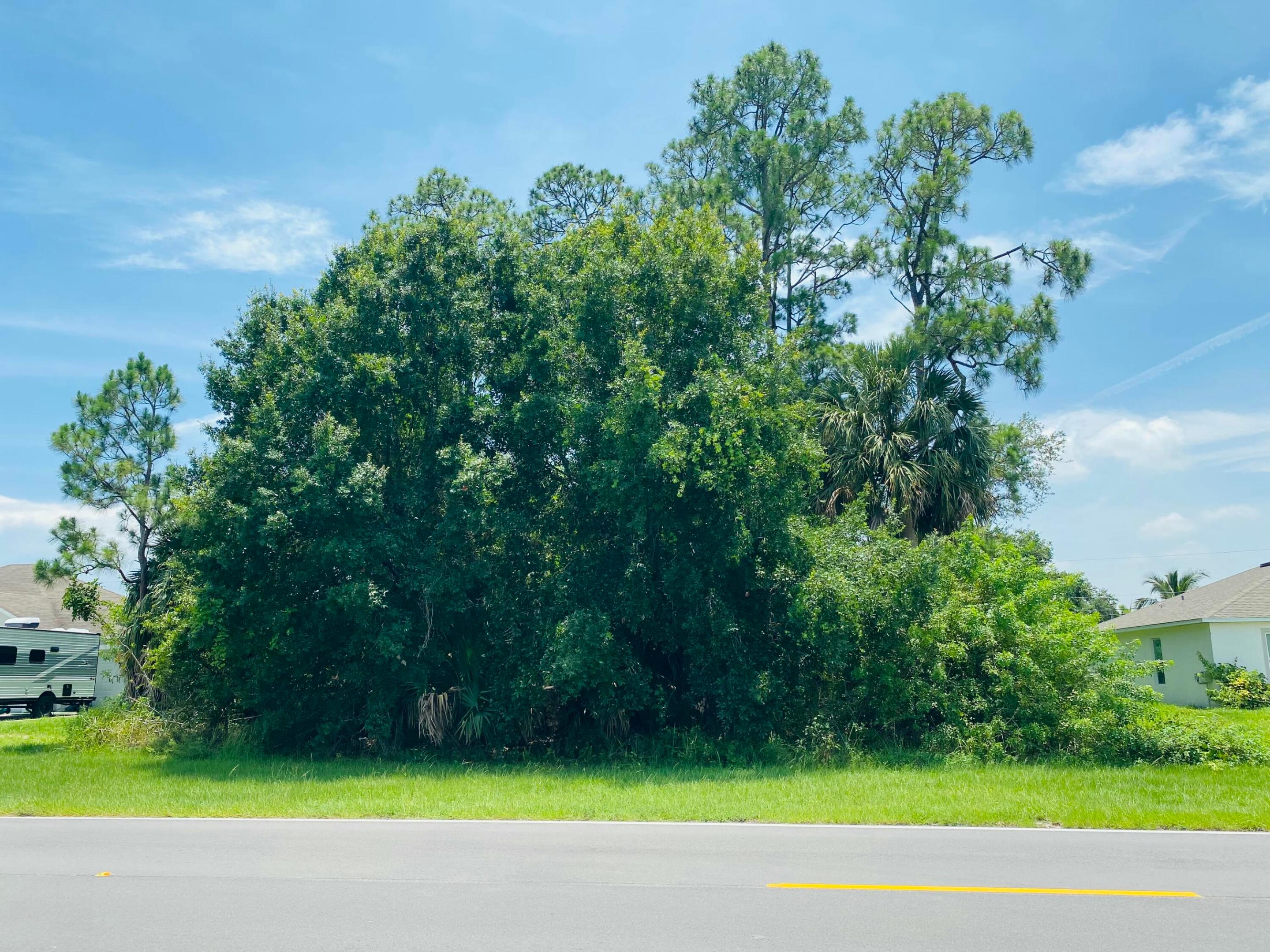 1438 SW Del Rio Boulevard, Port St. Lucie, FL 34953, Port St Lucie