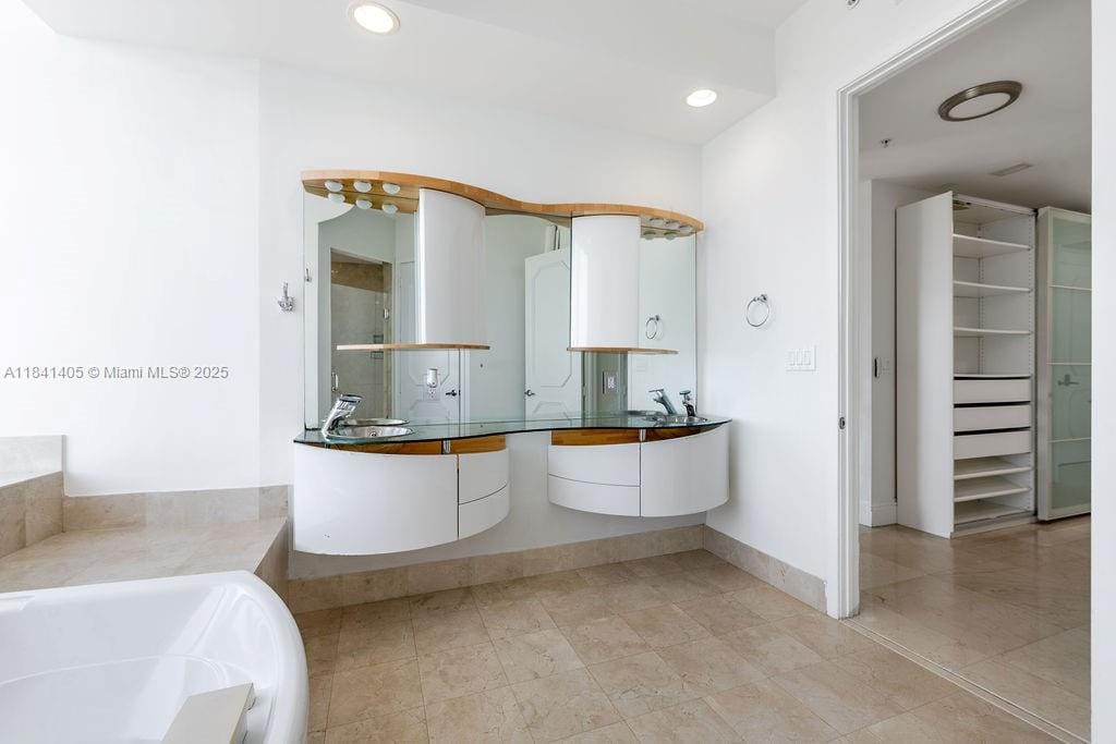 18101 Collins Avenue 4601, Sunny Isles Beach, FL 33160 photo 11