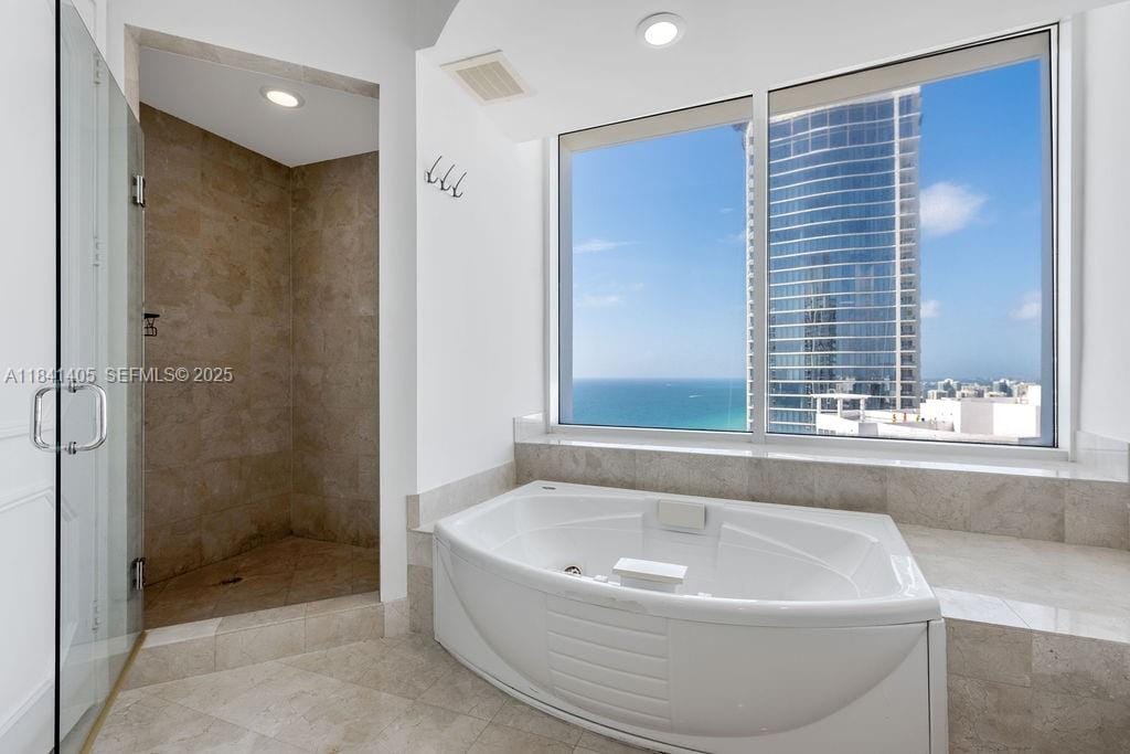 18101 Collins Avenue 4601, Sunny Isles Beach, FL 33160 photo 9