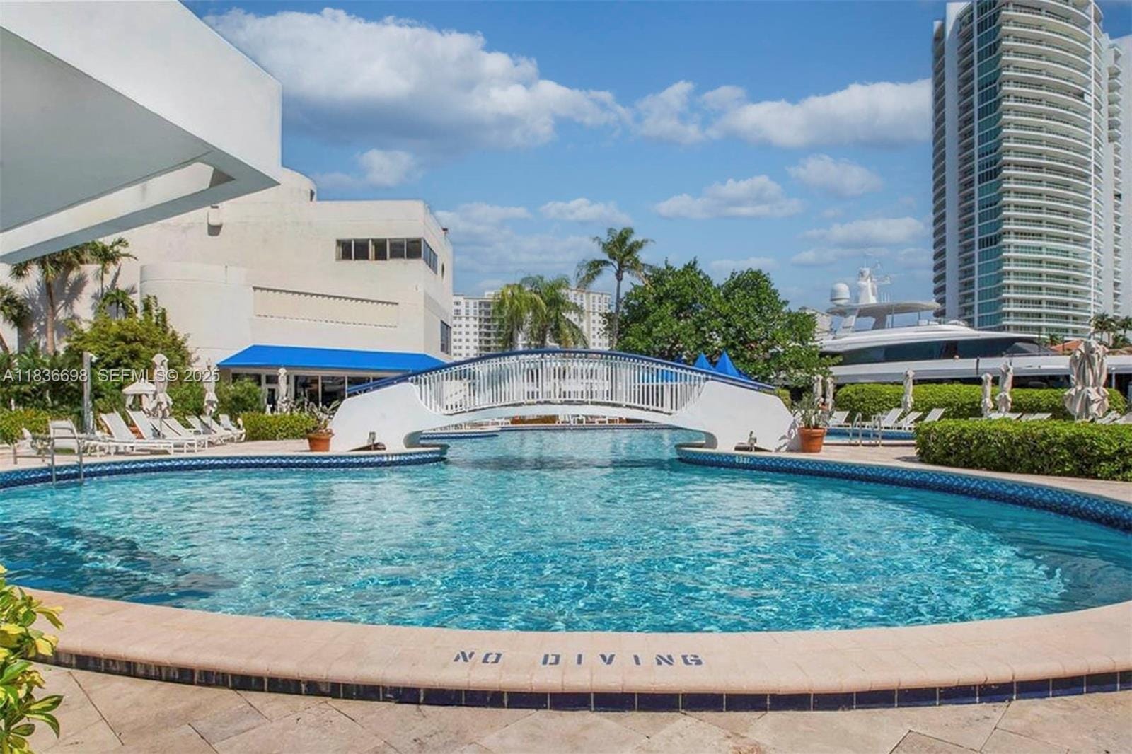 19707 Turnberry Way 15-E, Aventura, FL 33180 photo 24