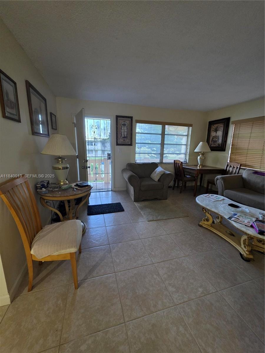 135 NE 202nd Terrace N25, Miami Gardens, FL 33179 photo 4