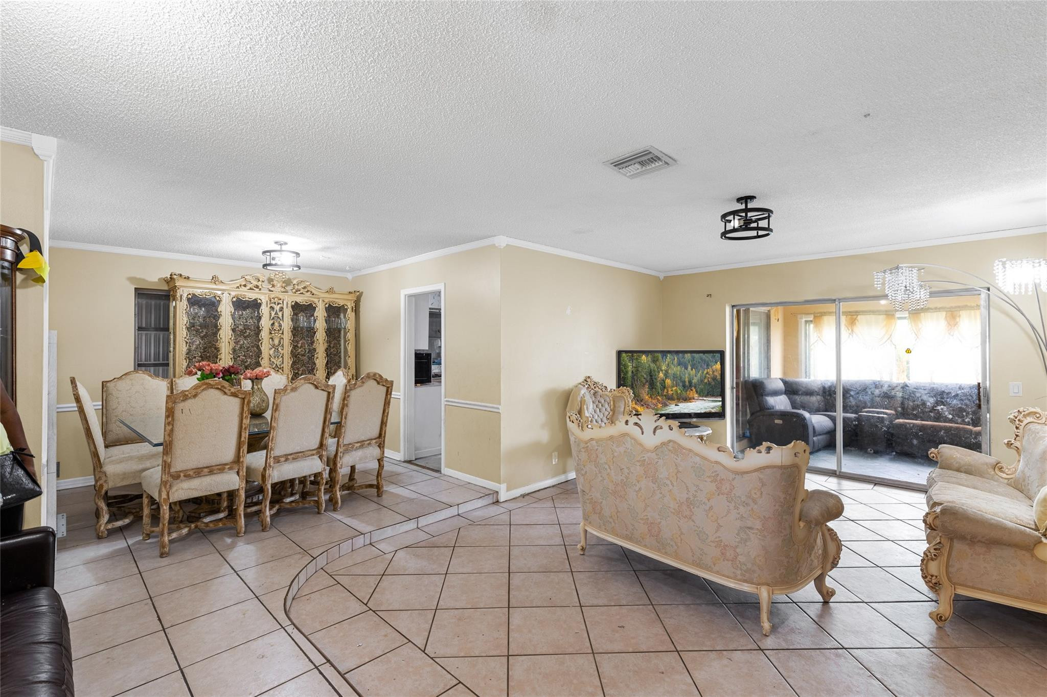 970 SW 67th Avenue, North Lauderdale, FL 33068, North Lauderdale