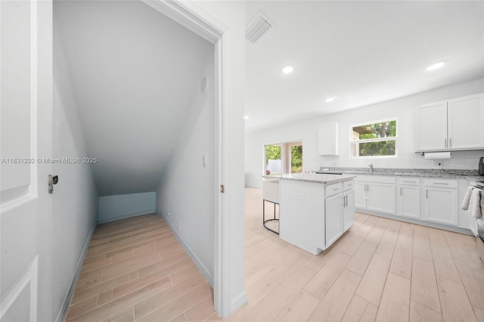 5005 Armina Place — photo 12