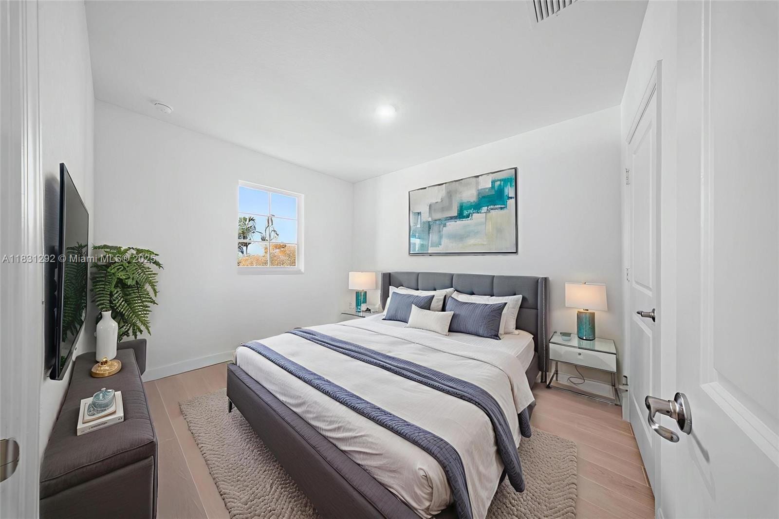 5005 Armina Place — photo 4