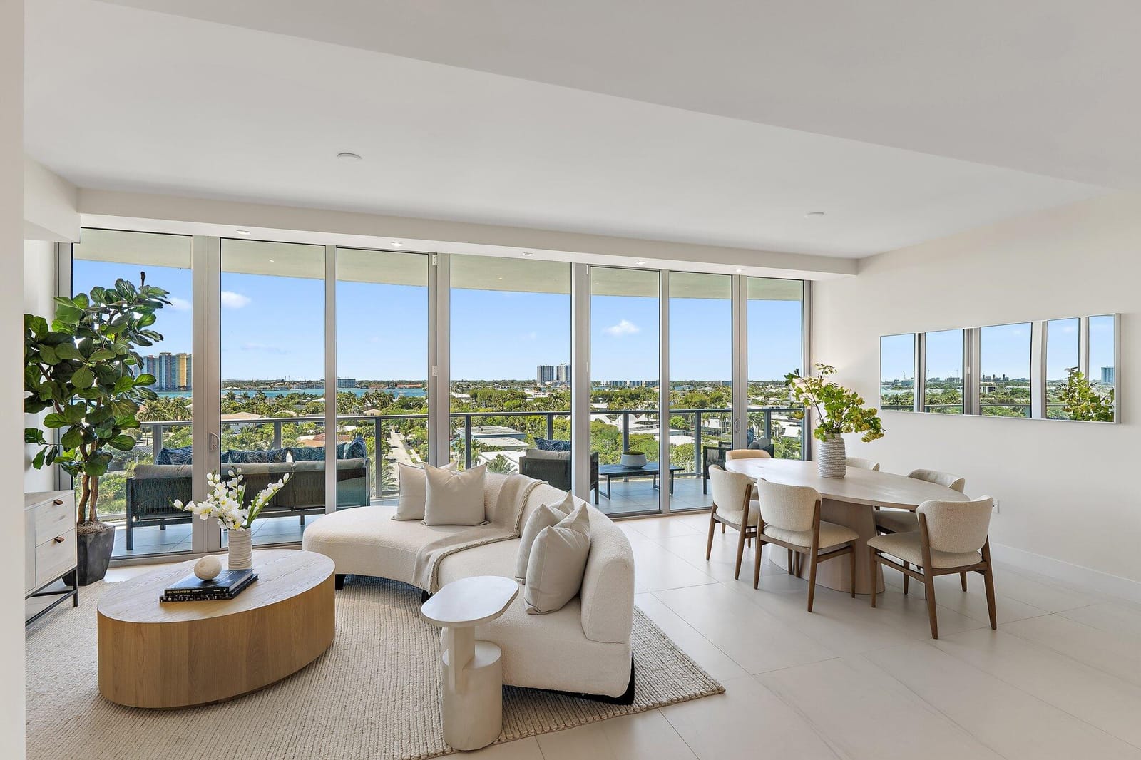 3100 N Ocean Drive P-701 — photo 2
