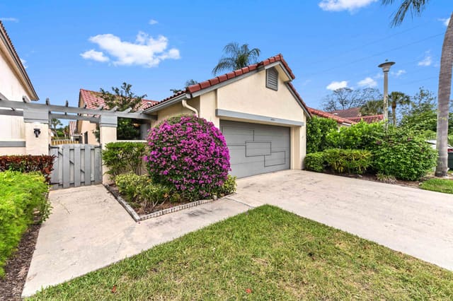 5531 Eton Court, sold in Wimbledon Villas Of Via Verde, Boca Raton, FL