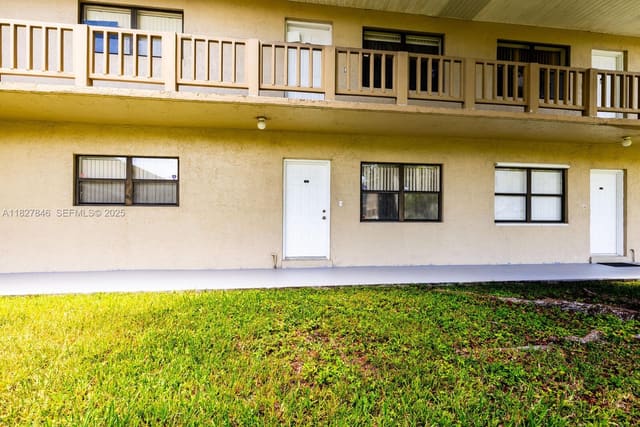 10370 SW 220th Street 113, Cutler Bay, FL 33190