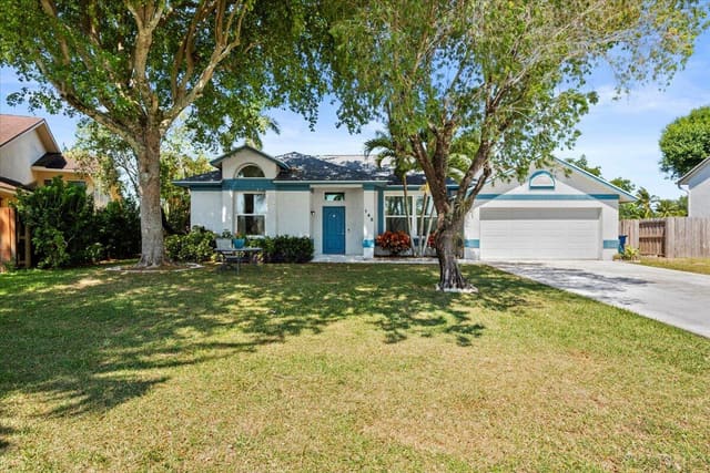 148 Roycourt Circle, Royal Palm Beach, FL 33411