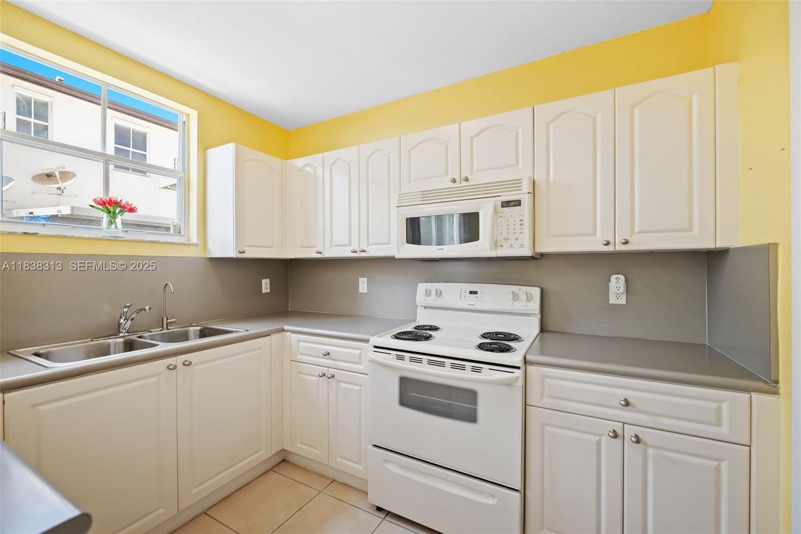 8079 W 3th Avenue 6, Hialeah, FL 33018 photo 11