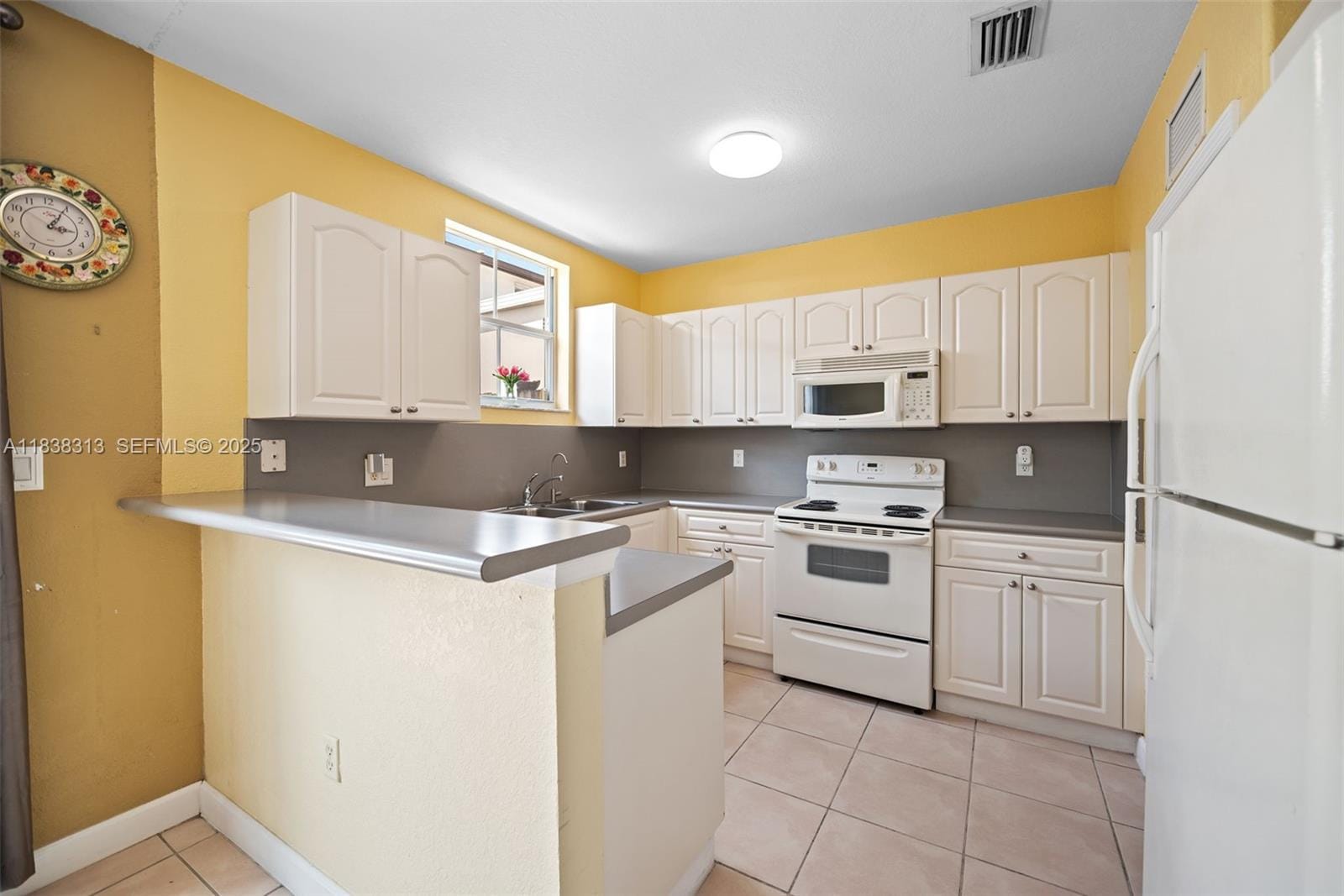 8079 W 3th Avenue 6, Hialeah, FL 33018 photo 10