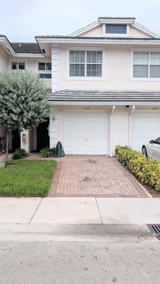 3026 NW 30th Avenue, sold in Cambridge Park, Oakland Park, FL