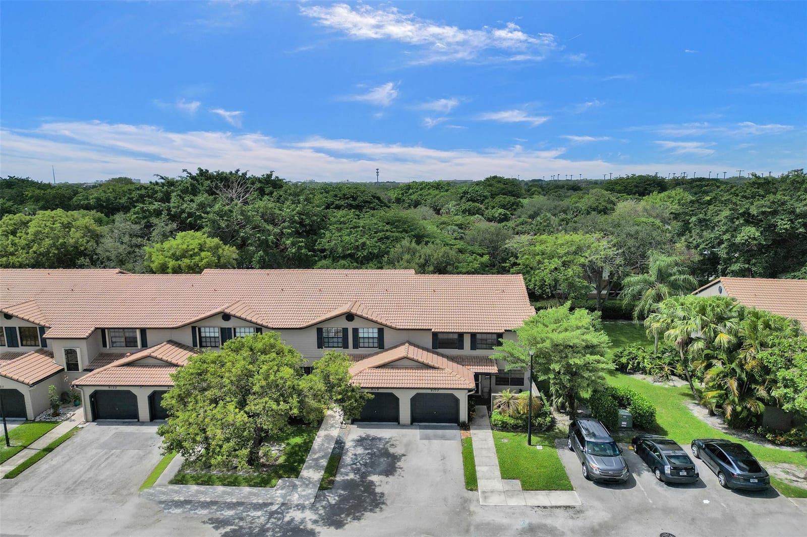 9117 Vineyard Lake Drive, Plantation, FL 33324