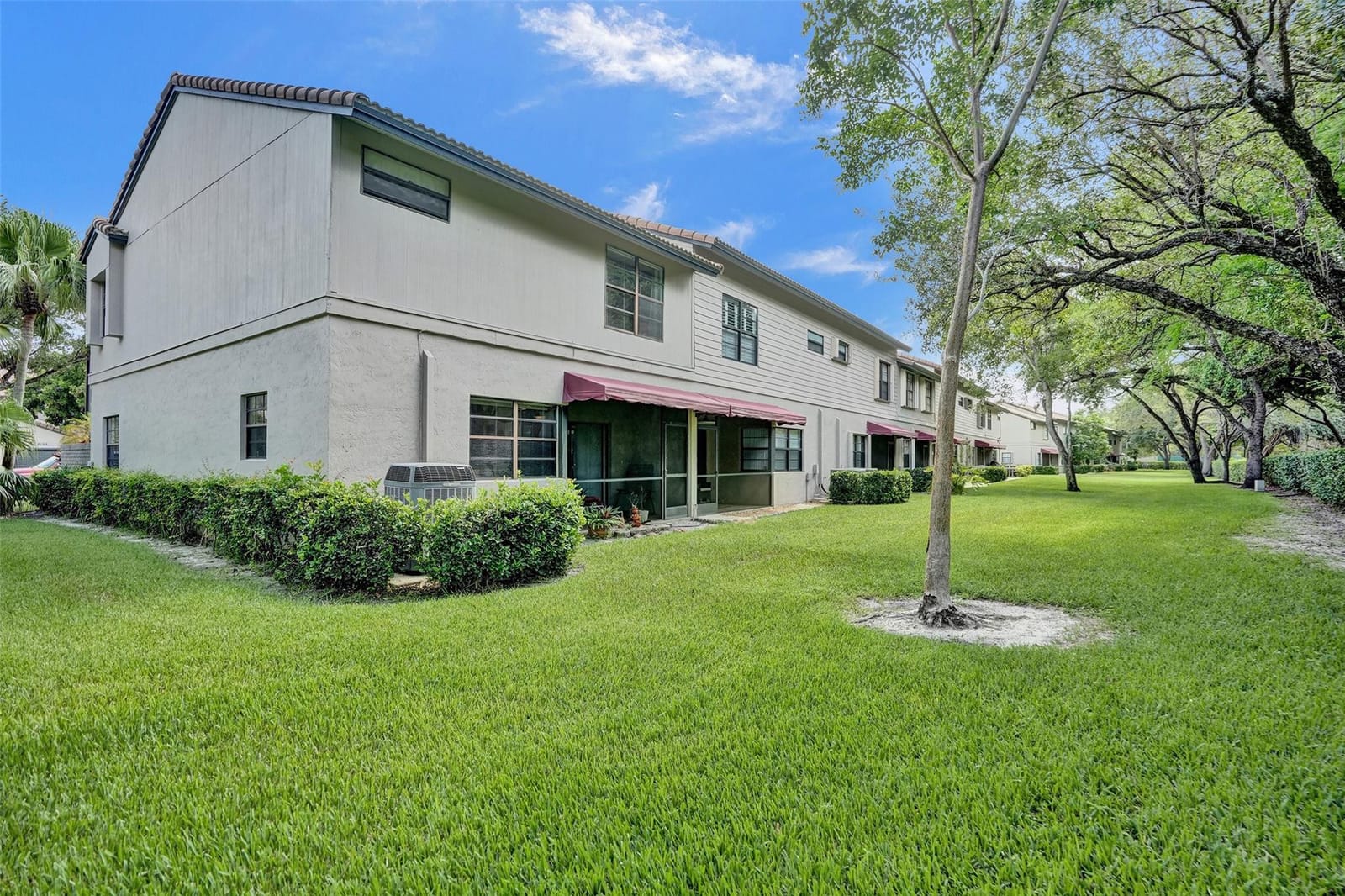 9117 Vineyard Lake Drive, Plantation, FL 33324 photo 5