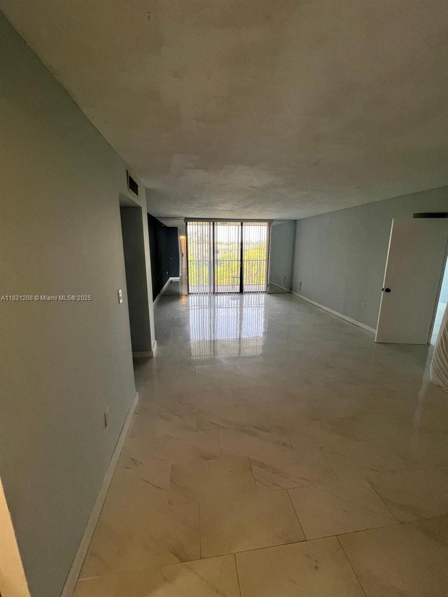 900 NE 195th Street 314, Miami, FL 33179 photo 26