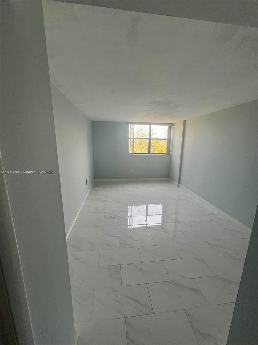 900 NE 195th Street 314, Miami, FL 33179 photo 27