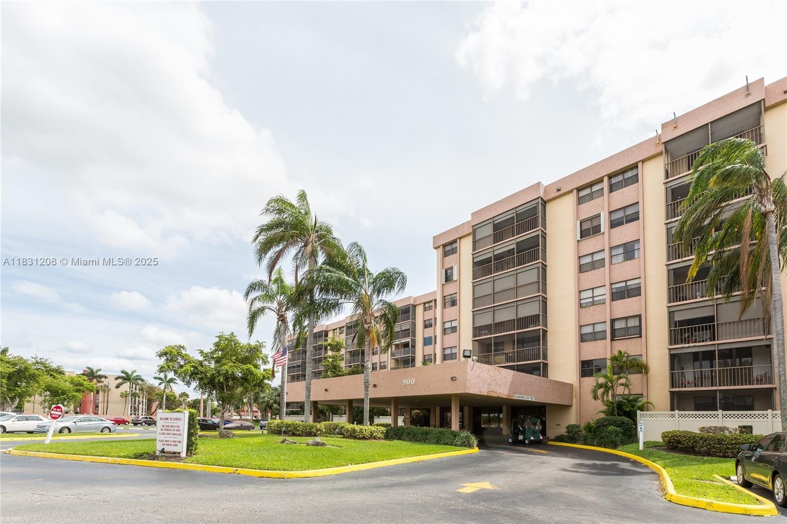 900 NE 195th Street 314, Miami, FL 33179 photo 7