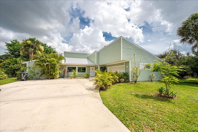 1000 Egret Avenue, sold in Park Trail Acres, Fort Pierce, FL