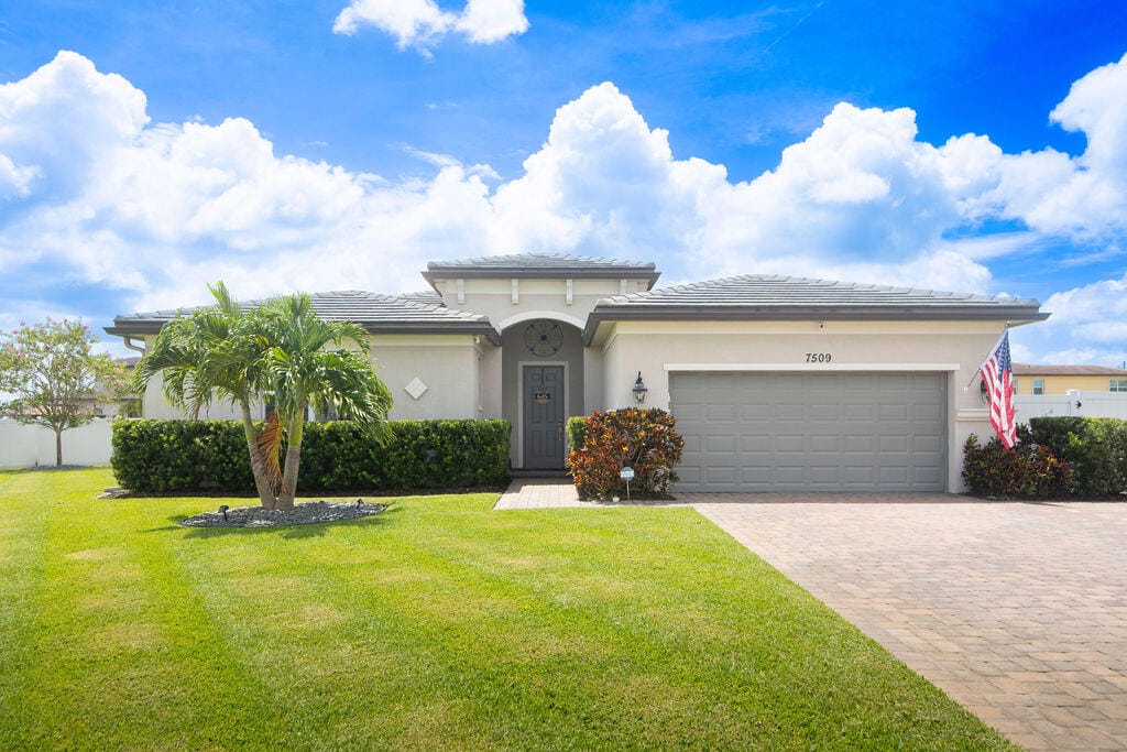 7509 NW Greenspring Street, Port St. Lucie, FL 34987