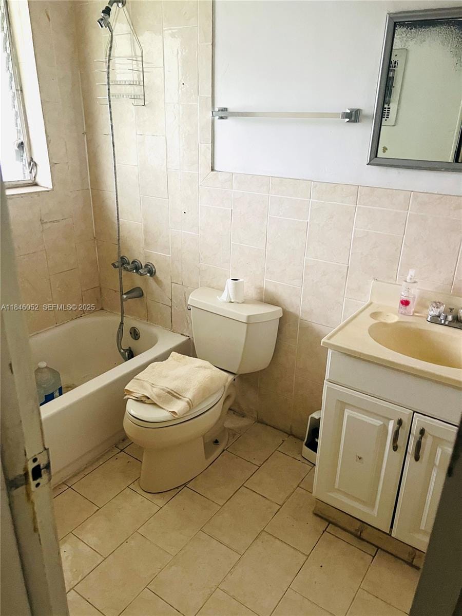1612 NE 29th Street, Pompano Beach, FL 33064 photo 9