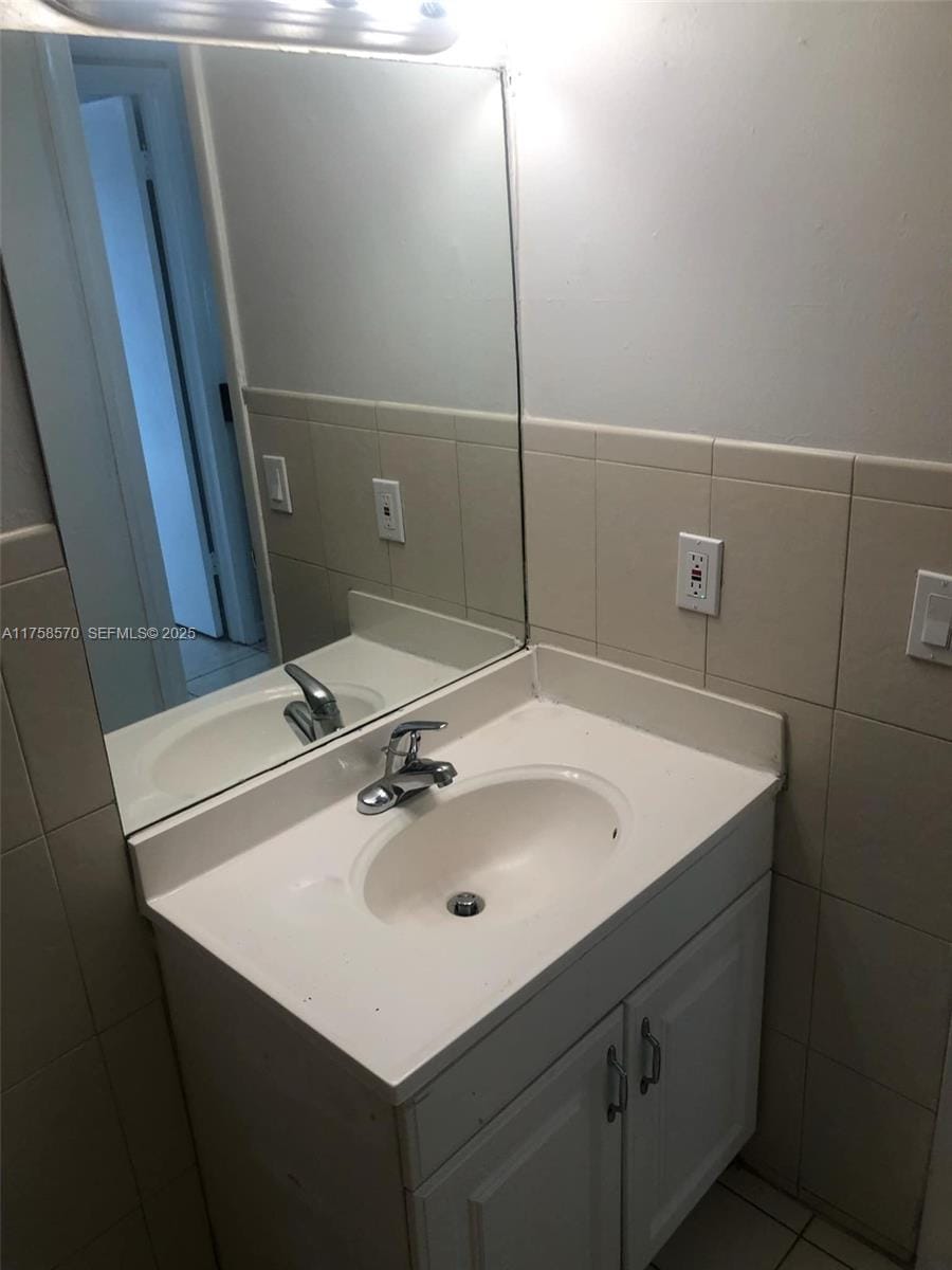 7987 NW 7th Street D7, Miami, FL 33126 photo 13