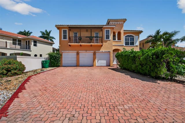 13214 SW 28th Street, sold in Pod 7 At Monarch Lakes, Miramar, FL