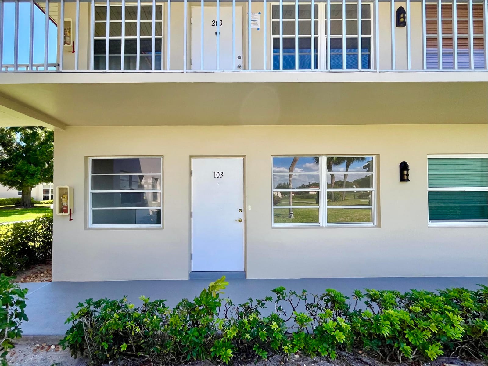 33 Pine Arbor Lane 103, Vero Beach, FL 32962