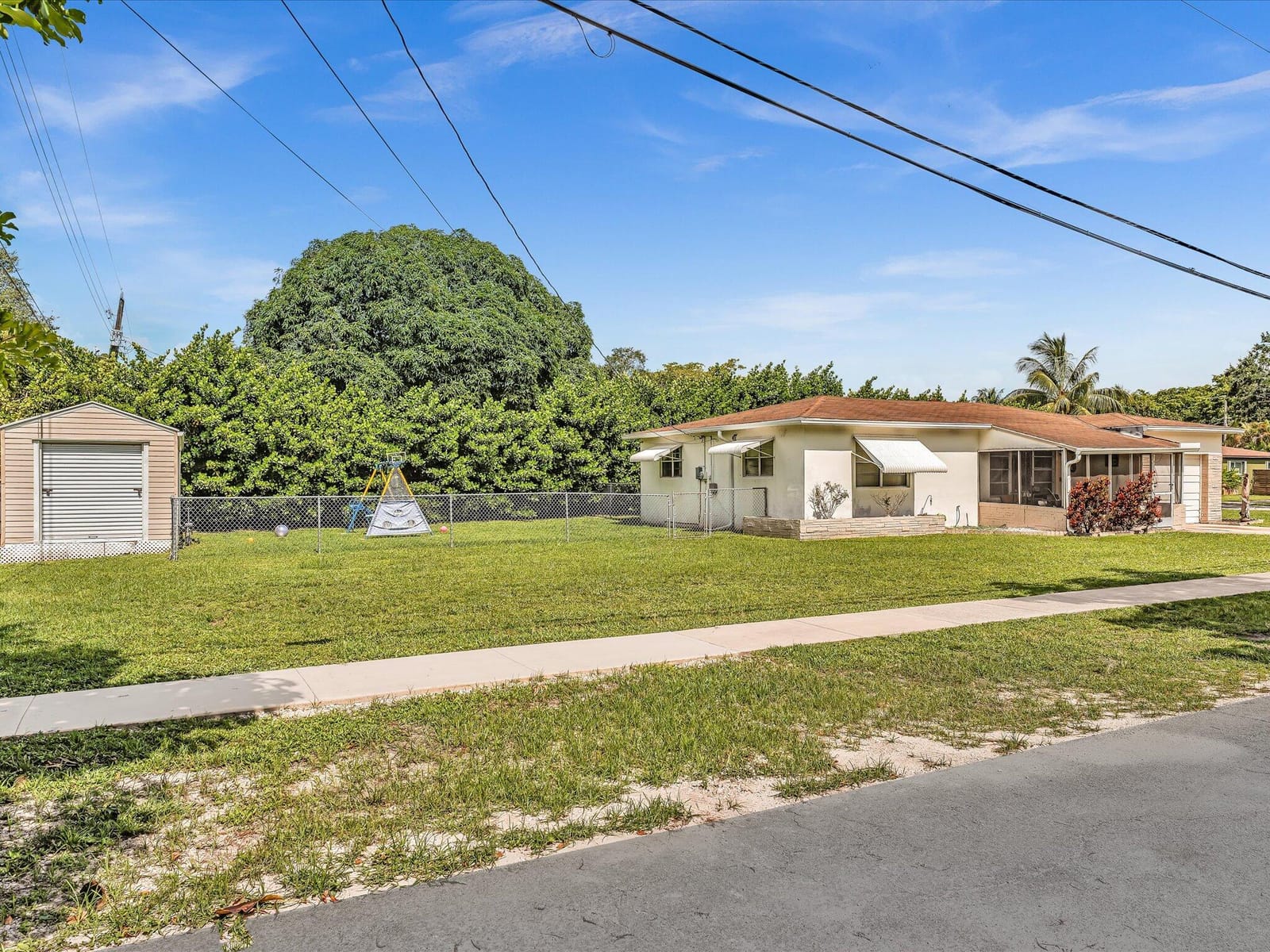 5702 Jefferson Street, Hollywood, FL 33023