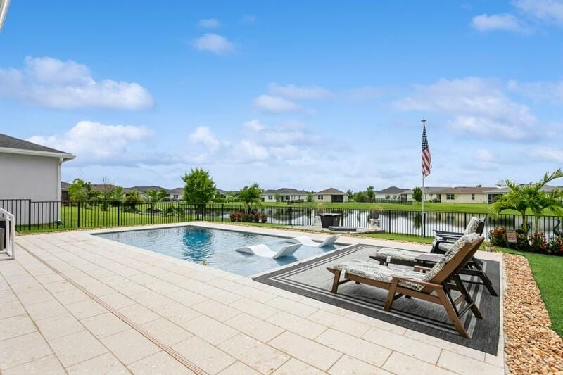 764 SE Bloomfield Road, Port St. Lucie, FL 34984 photo 2