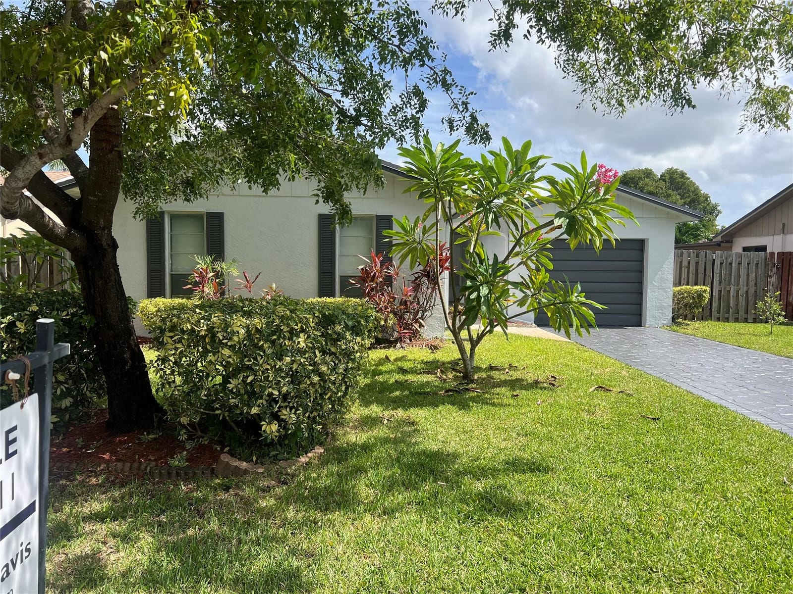 9851 NW 24th Street, Coral Springs, FL 33065