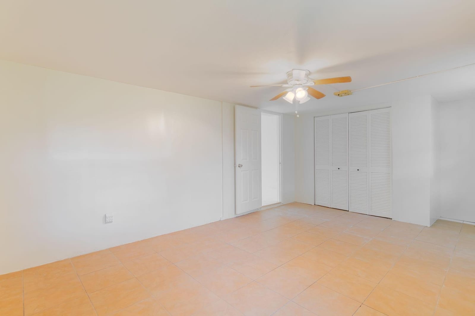 3690 NW 26th Street — photo 11