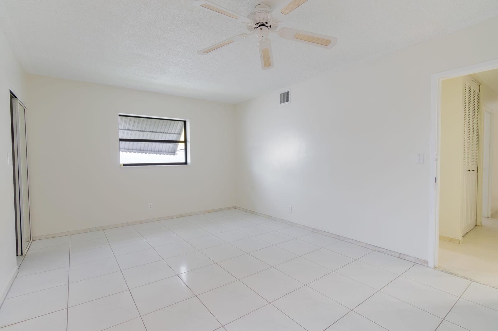 3690 NW 26th Street, Lauderdale Lakes, FL 33311 photo 13