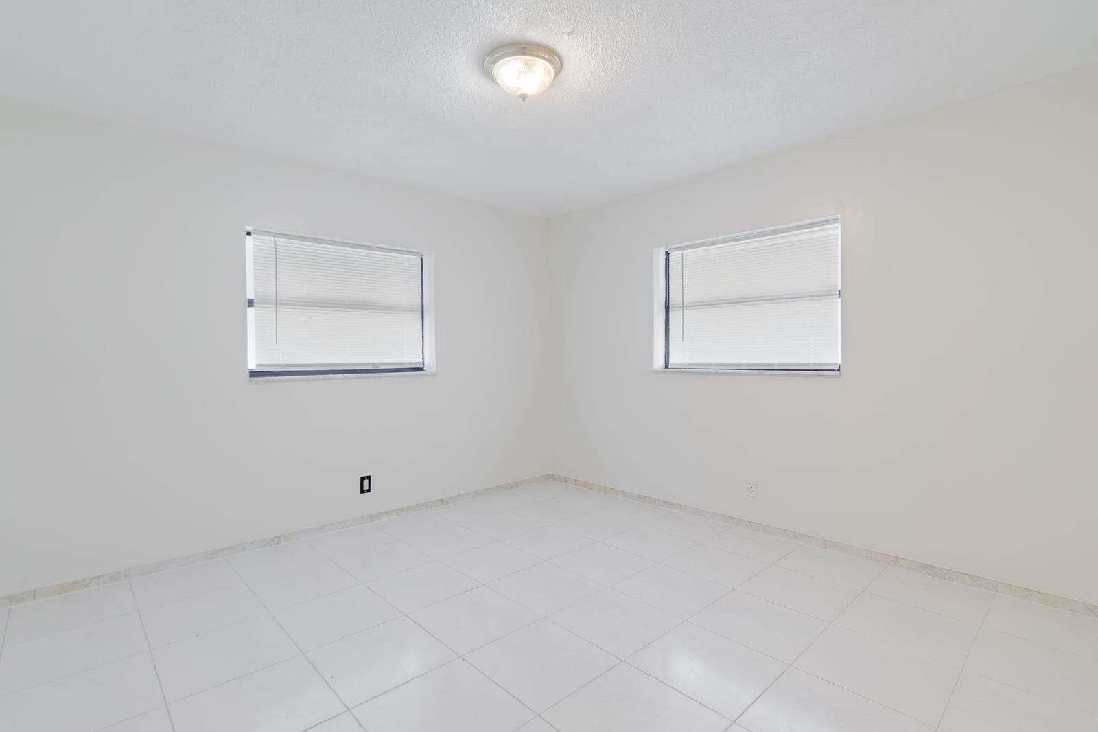 3690 NW 26th Street, Lauderdale Lakes, FL 33311 photo 17