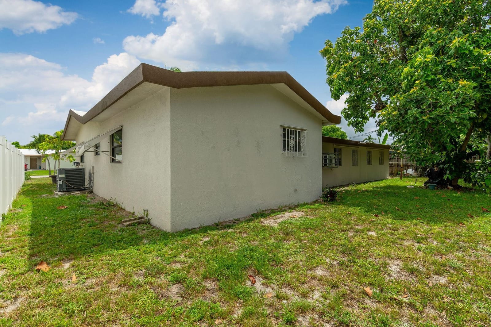 3690 NW 26th Street, Lauderdale Lakes, FL 33311 photo 28