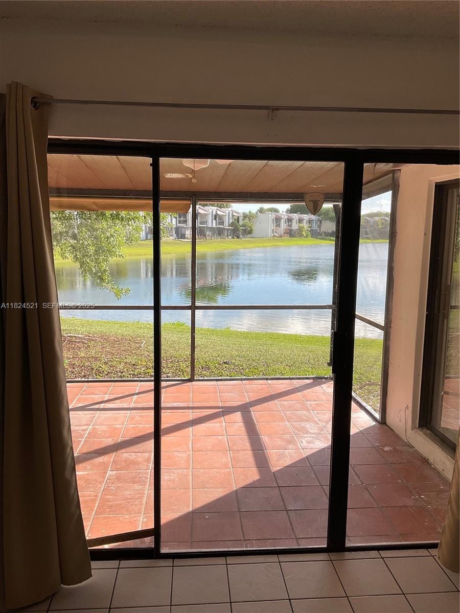 510 W Park Drive 104, Miami, FL 33172
