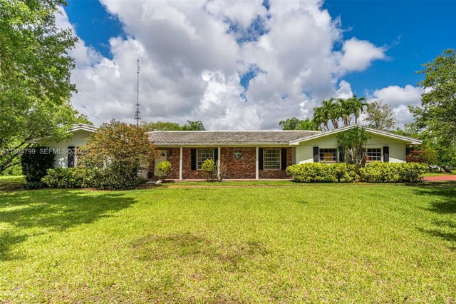 21800 SW 152nd Avenue, sold in Redland Citrus Orchards, Miami, FL