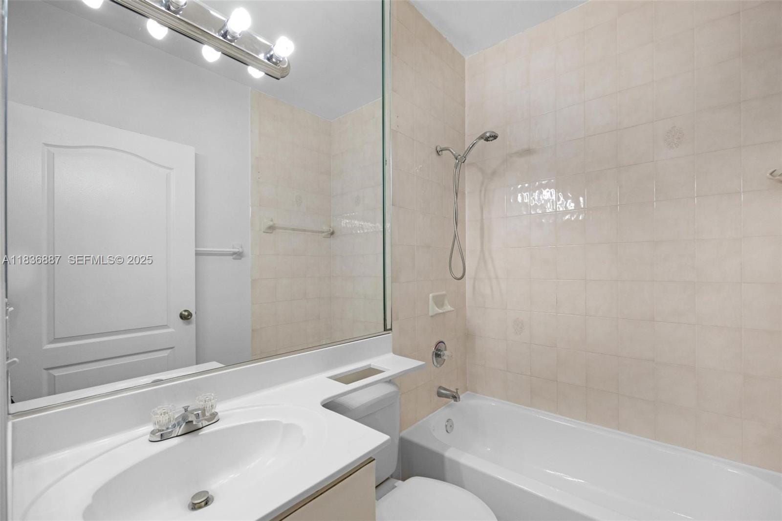 7506 W 20th Avenue 206 — photo 11