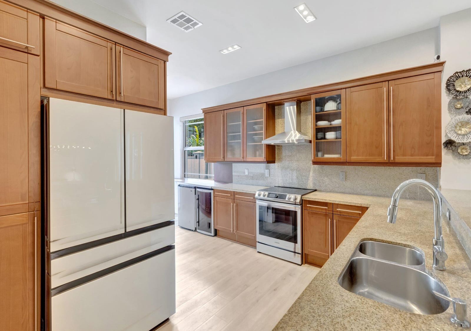 1106 SE 4th Avenue, Fort Lauderdale, FL 33316 photo 14