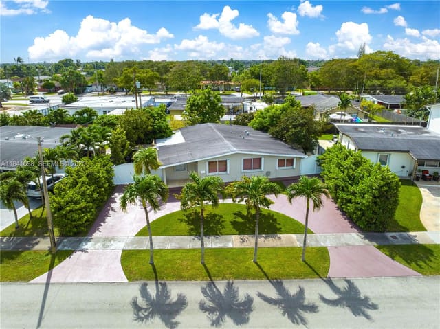 11020 SW 55 Street, Miami, FL 33165