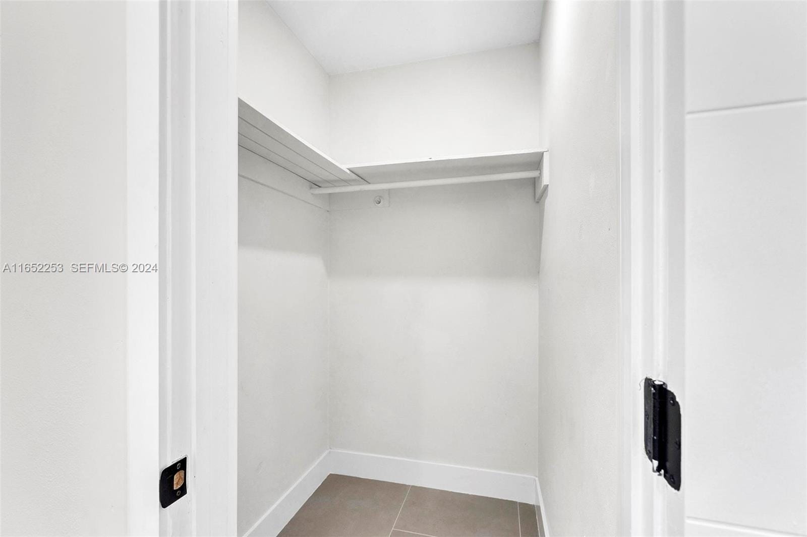 1171 NE 211th Terrace, Miami, FL 33179 photo 11