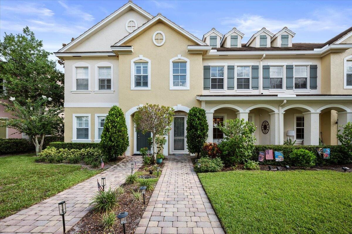 583 Dakota Drive, Jupiter, FL 33458