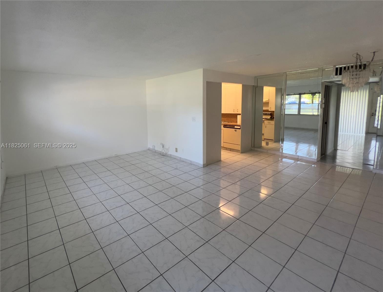 4701 Martinique Drive F1 — photo 2