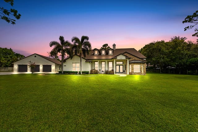 8945 El Paso Drive, Lake Worth, FL 33467