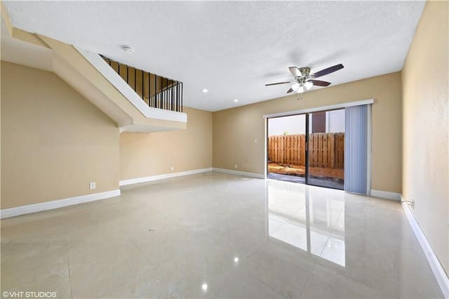 10293 NW 33 3-1, Coral Springs, FL 33065