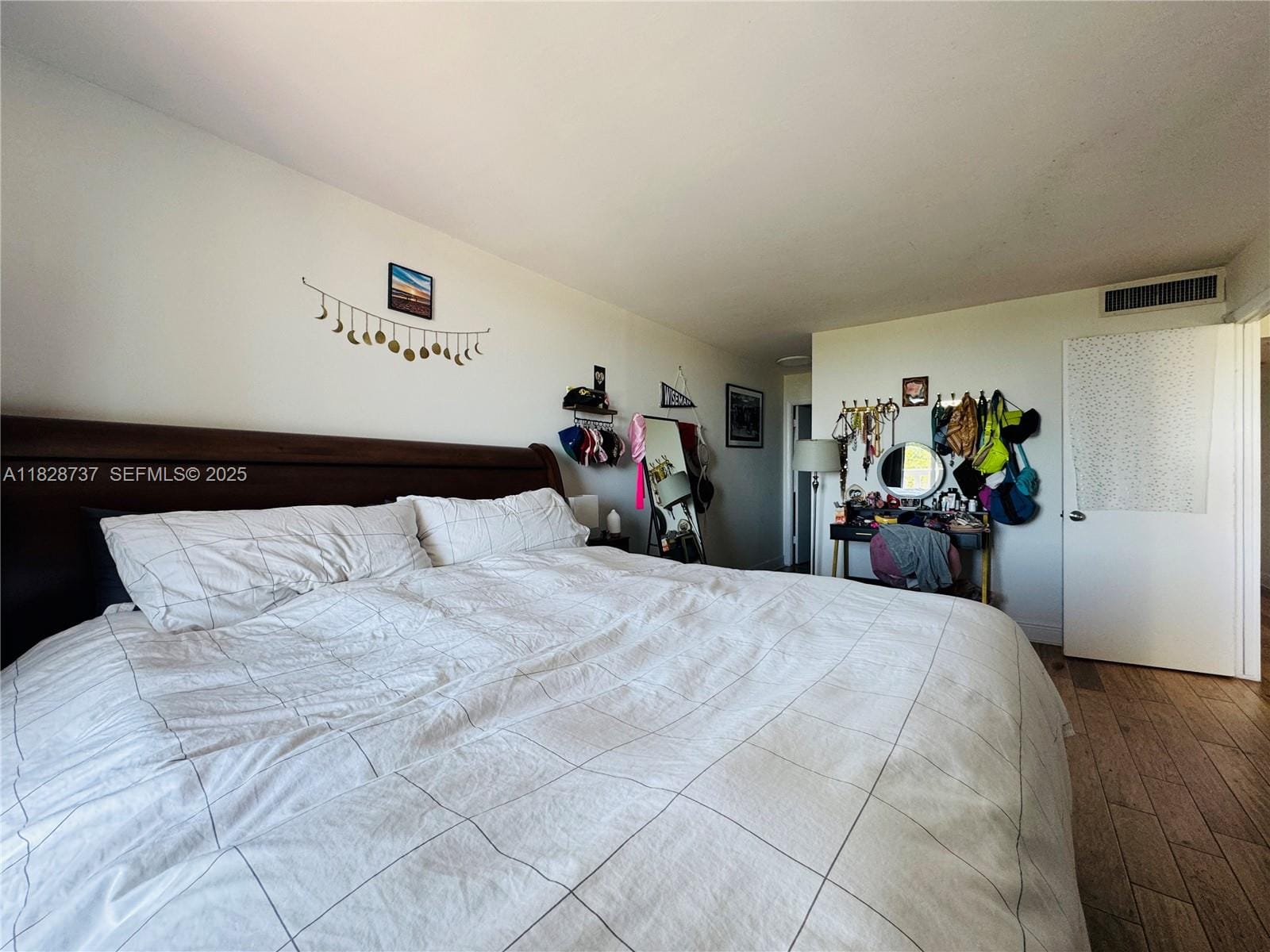 8233 Harding Avenue 603, Miami Beach, FL 33141 photo 9