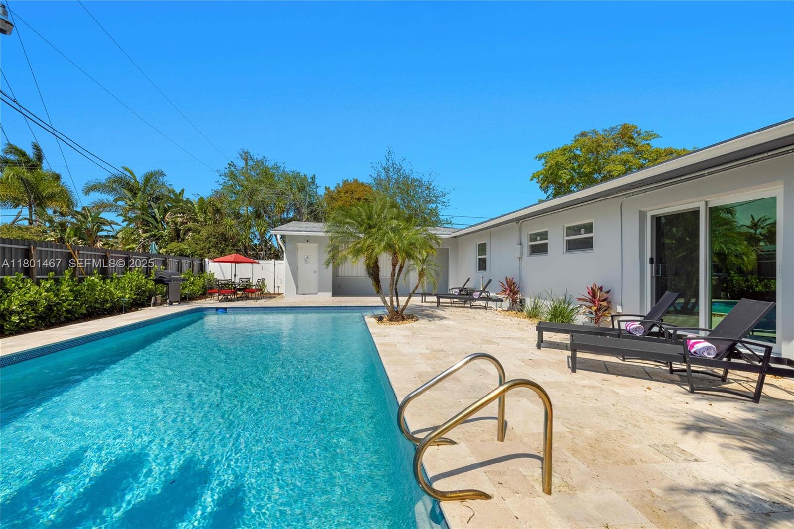 2225 NW 3rd Avenue, Wilton Manors, FL 33311 photo 2