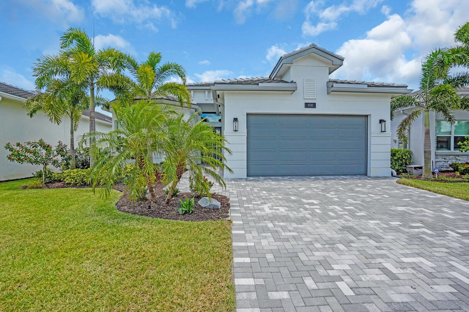 9780 Golden Dunes Lane — photo 5