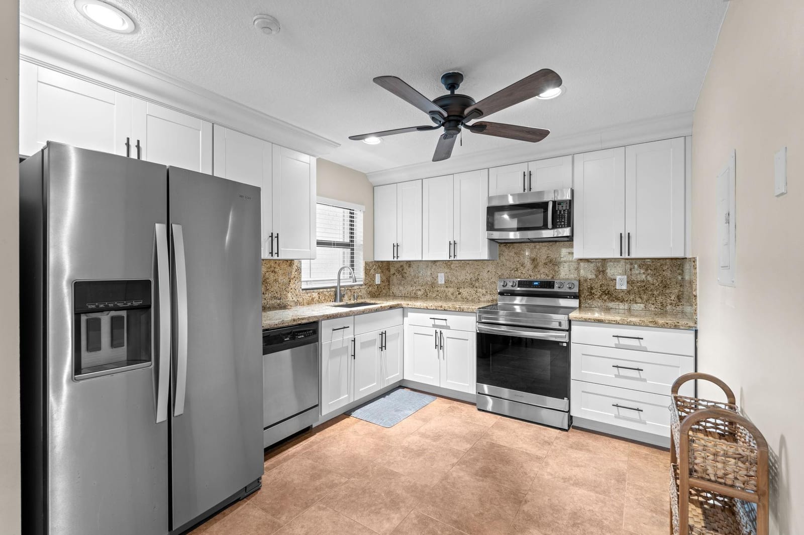 9601 Riverside Drive A6 — photo 4