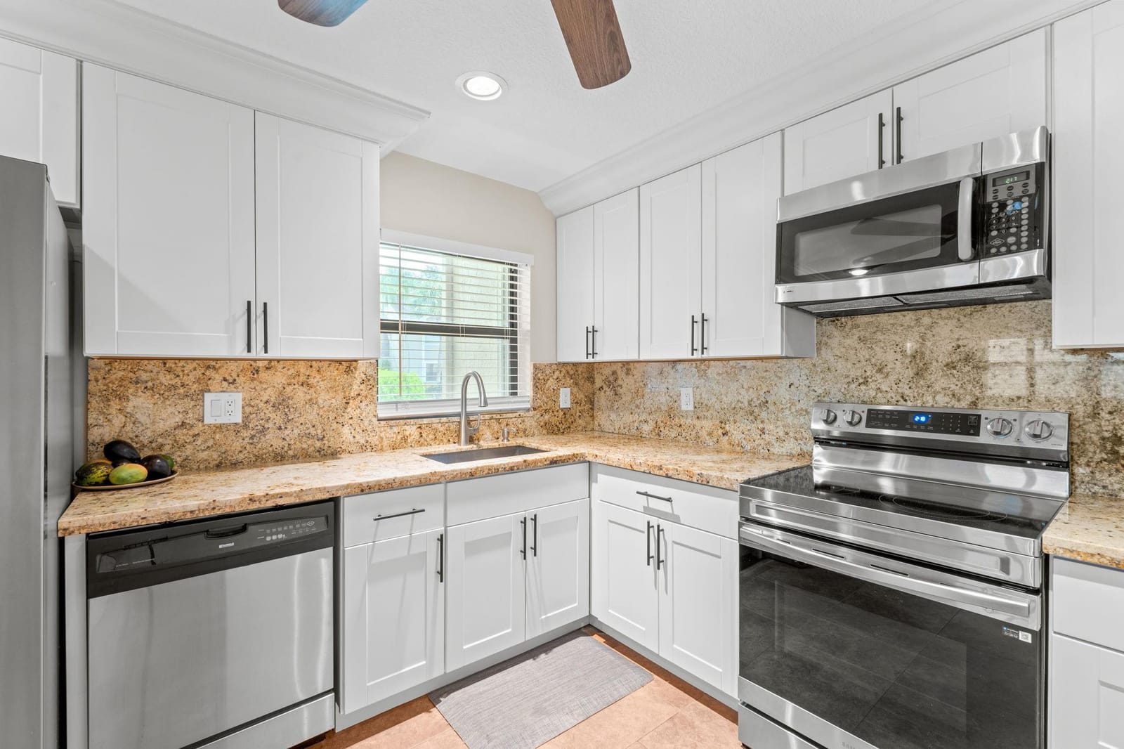 9601 Riverside Drive A6 — photo 10