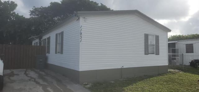 11931 Watergate Circle, Boca Raton, FL 33428