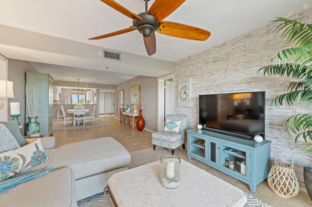 301 Ocean Bluffs Boulevard 405, sold in Ocean At The Bluffs, Jupiter, FL